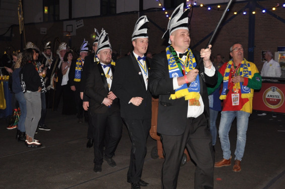 050_12-2401prinsenbal.jpg