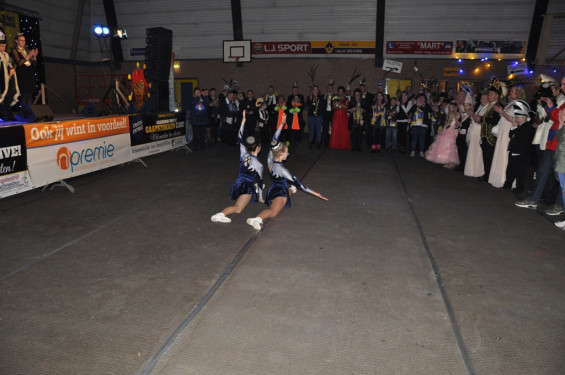 101_12-2401prinsenbal.jpg
