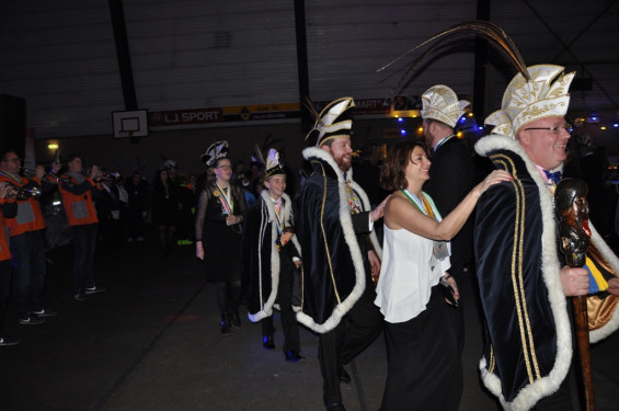 106_12-2401prinsenbal.jpg