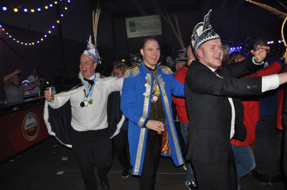 240_12-2401prinsenbal.jpg