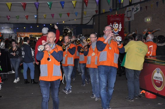 007_13-2501jeugdprinsenbal.jpg