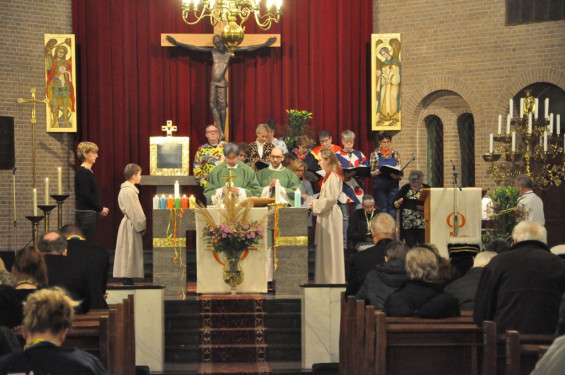 28_19-1502kerkdienst.jpg