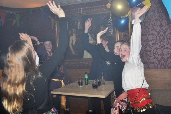 034_20-1502gypsyfeestengel.jpg