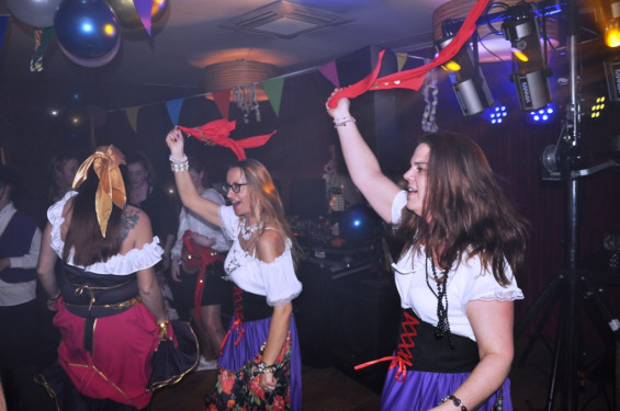 037_20-1502gypsyfeestengel.jpg