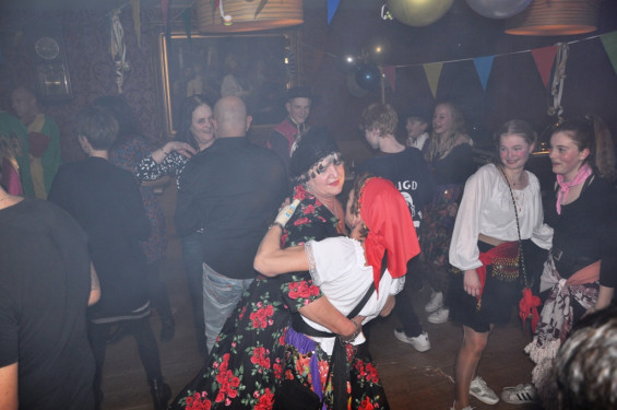 042_20-1502gypsyfeestengel.jpg