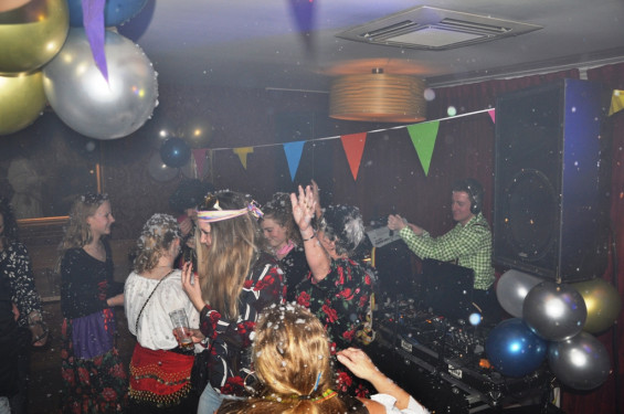 107_20-1502gypsyfeestengel.jpg