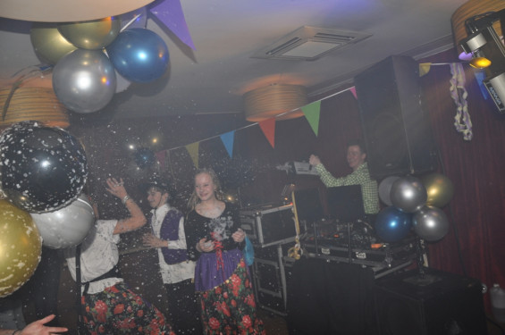 119_20-1502gypsyfeestengel.jpg