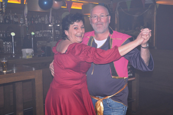 151_20-1502gypsyfeestengel.jpg