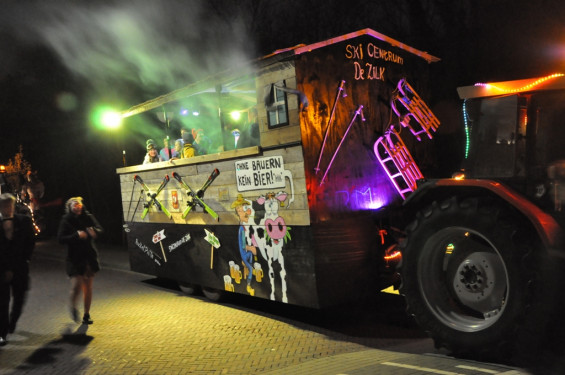 012_23-2102verlichteoptocht.jpg