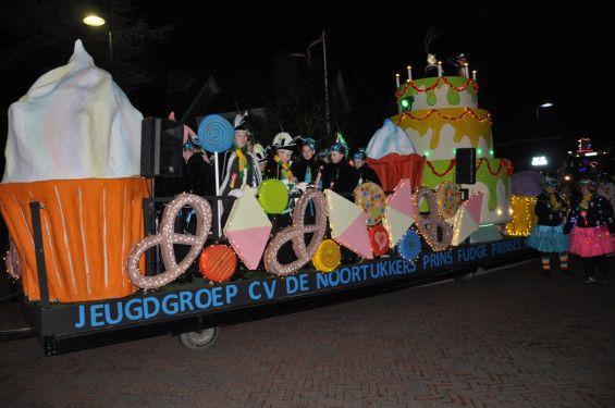020_23-2102verlichteoptocht.jpg