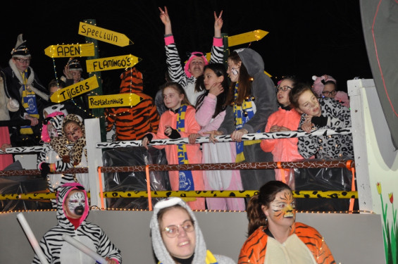 026_23-2102verlichteoptocht.jpg