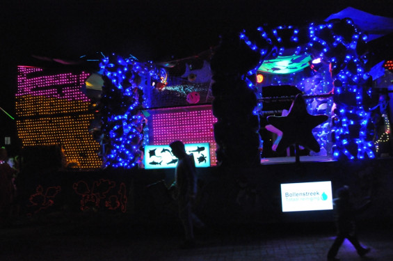 033_23-2102verlichteoptocht.jpg