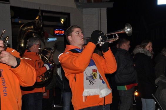 037_23-2102verlichteoptocht.jpg