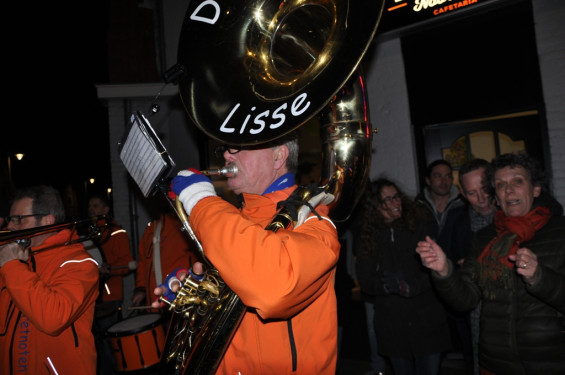 039_23-2102verlichteoptocht.jpg