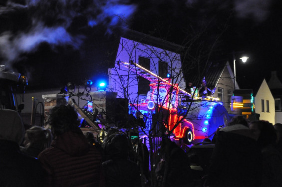 040_23-2102verlichteoptocht.jpg