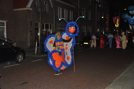 059_23-2102verlichteoptocht.jpg