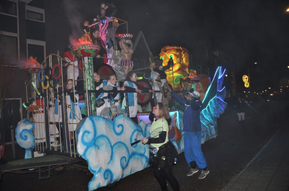075_23-2102verlichteoptocht.jpg