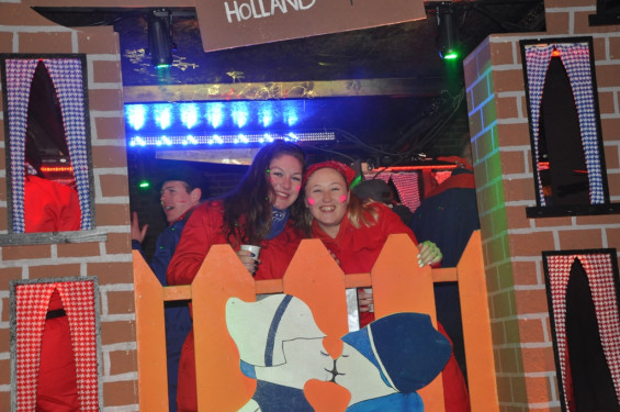 083_23-2102verlichteoptocht.jpg