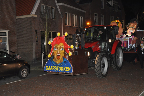 093_23-2102verlichteoptocht.jpg