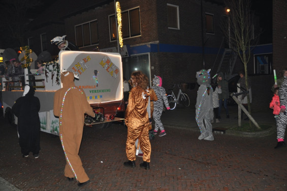 102_23-2102verlichteoptocht.jpg