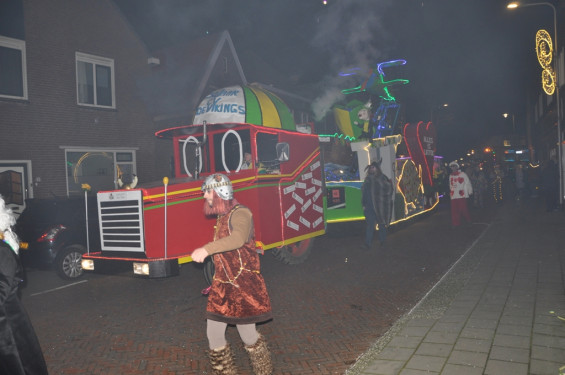 104_23-2102verlichteoptocht.jpg