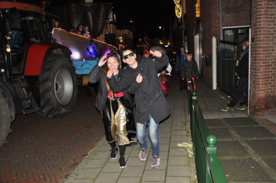 114_23-2102verlichteoptocht.jpg