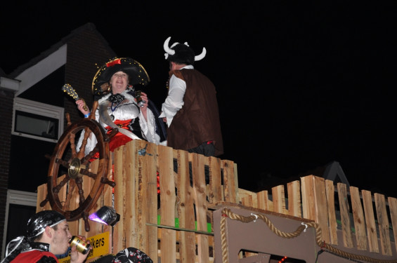 118_23-2102verlichteoptocht.jpg