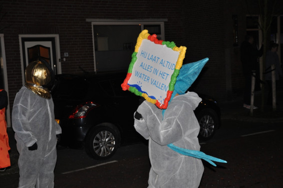 126_23-2102verlichteoptocht.jpg