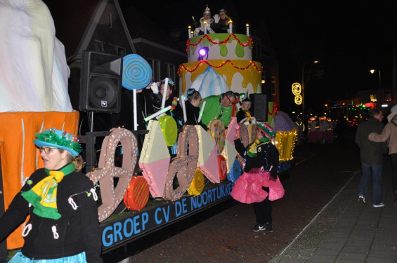138_23-2102verlichteoptocht.jpg