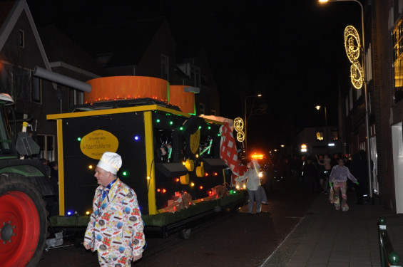140_23-2102verlichteoptocht.jpg