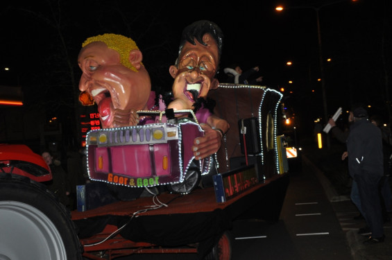 149_23-2102verlichteoptocht.jpg