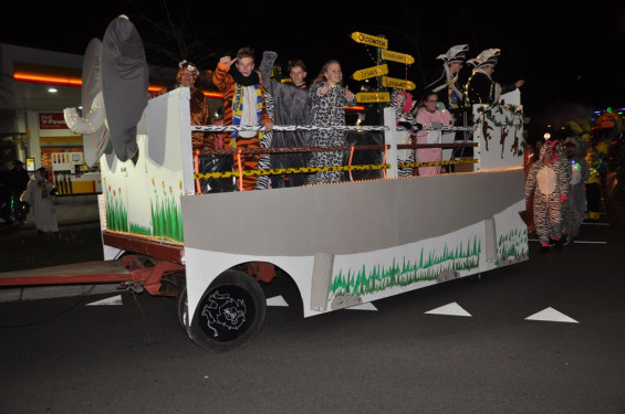 152_23-2102verlichteoptocht.jpg