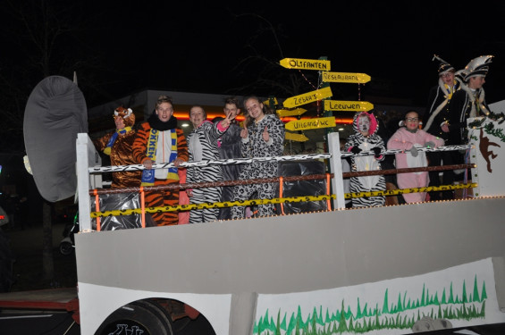153_23-2102verlichteoptocht.jpg