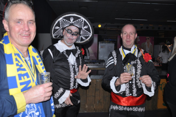 156_23-2102verlichteoptocht.jpg