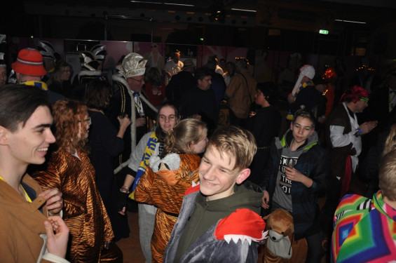 157_23-2102verlichteoptocht.jpg