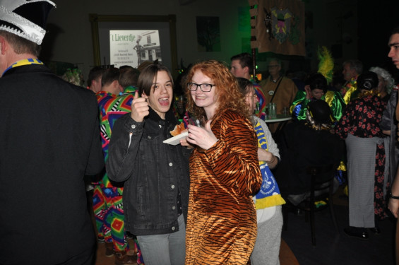 164_23-2102verlichteoptocht.jpg