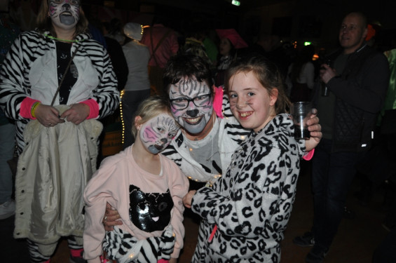 165_23-2102verlichteoptocht.jpg