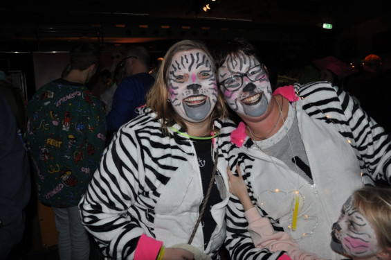 166_23-2102verlichteoptocht.jpg