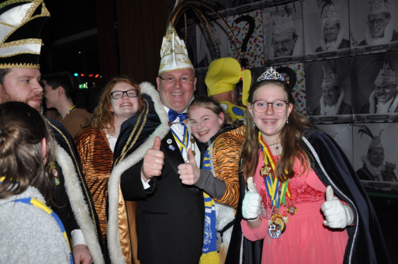 168_23-2102verlichteoptocht.jpg