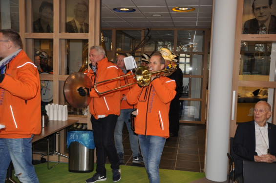 051_24-2202sleuteloverdracht.jpg