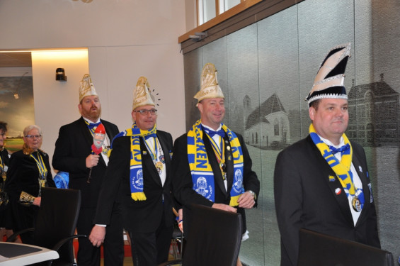 070_24-2202sleuteloverdracht.jpg