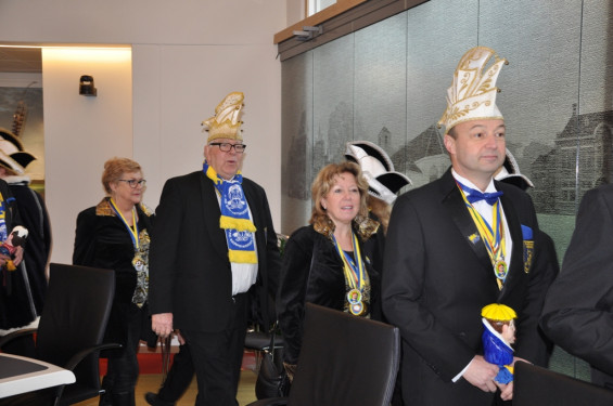 072_24-2202sleuteloverdracht.jpg
