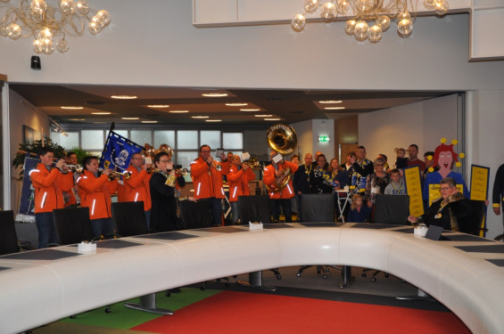 073_24-2202sleuteloverdracht.jpg