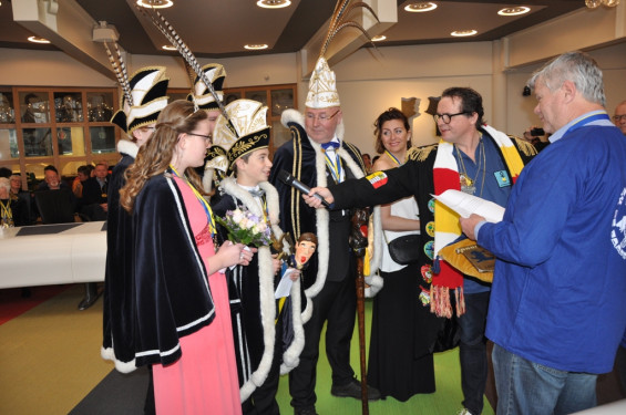 080_24-2202sleuteloverdracht.jpg