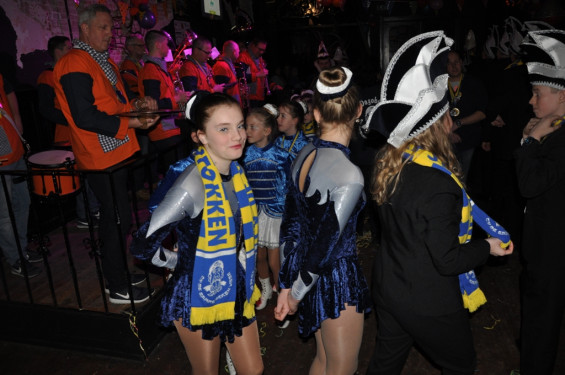 25_32-2502slotbal.jpg