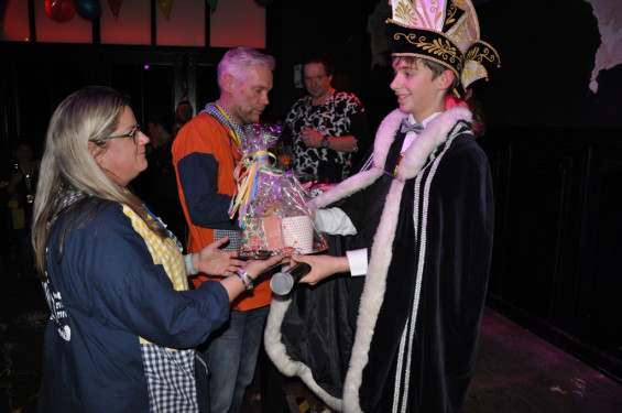 43_32-2502slotbal.jpg