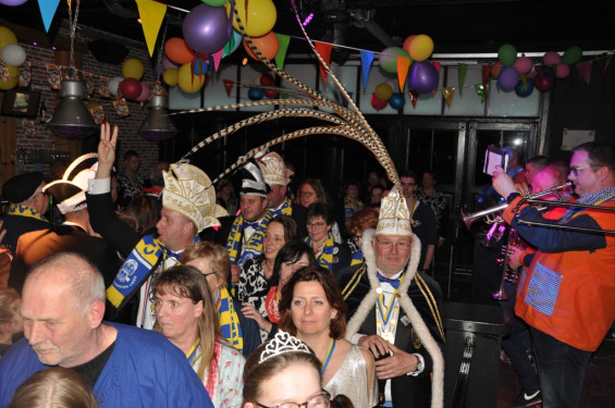 63_32-2502slotbal.jpg